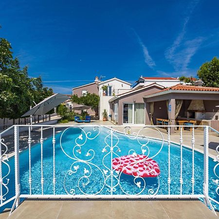 Five Bedroom Villa Emily With Pool In Medulin Zewnętrze zdjęcie