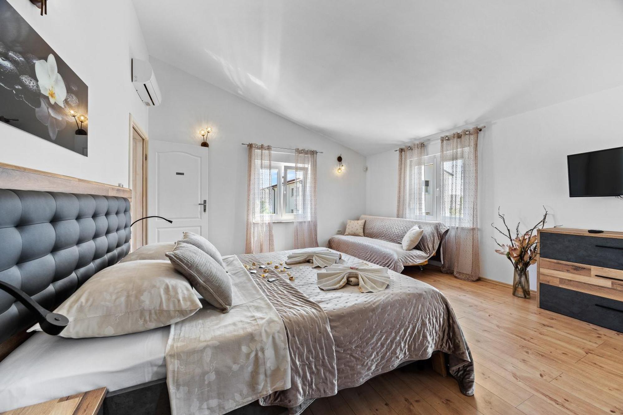 Five Bedroom Villa Emily With Pool In Medulin Zewnętrze zdjęcie